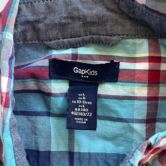 Lot of 2 Casual Button-Down Shirts, Gap and Cat & Jack, size L - Picture 2 of 3